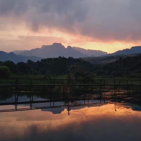 Dragon Peaks Mountain Resort Champagne Valley Luaran gambar
