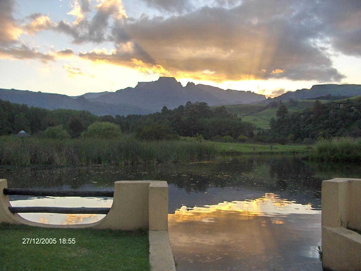 Dragon Peaks Mountain Resort Champagne Valley Luaran gambar