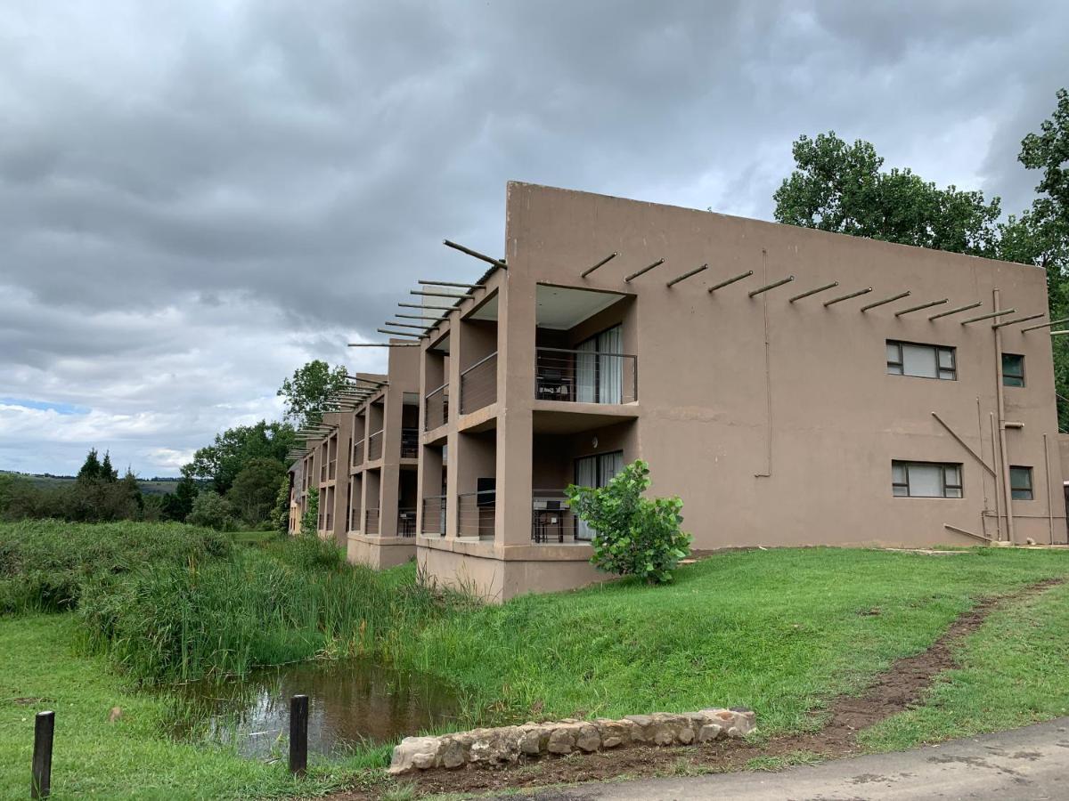 Dragon Peaks Mountain Resort Champagne Valley Luaran gambar